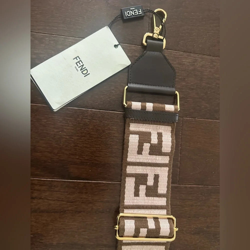NWT Fendi strap you FF fabric bag strap in confetto pink and chocolate - Picture 2 of 6